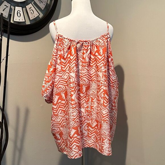 NWOT Pink Dot - Peekaboo Shouldered Blouse Coral and White Design Size 3x - Picture 7 of 10